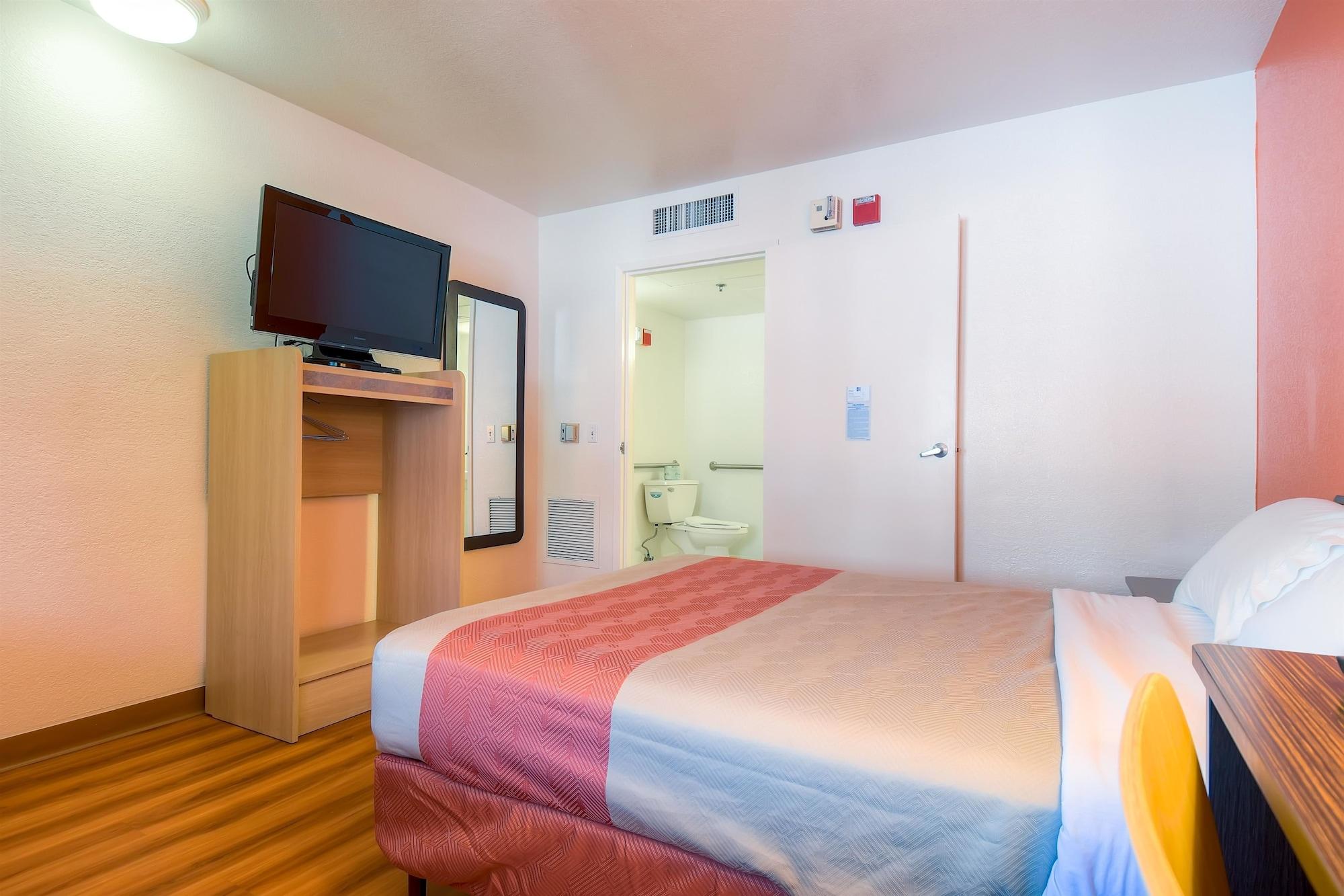 Motel 6-Palm Springs, Ca - Downtown Eksteriør billede