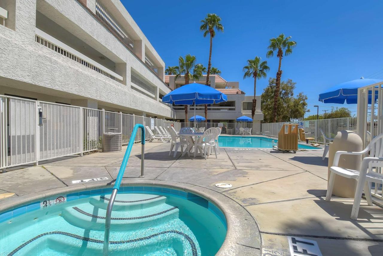 Motel 6-Palm Springs, Ca - Downtown Eksteriør billede