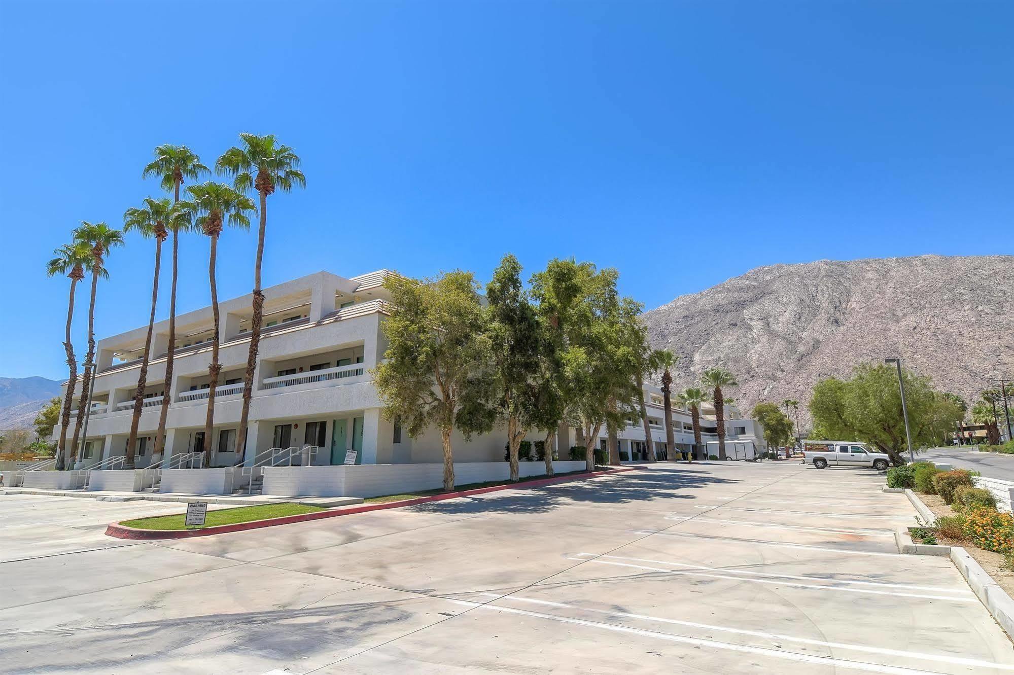 Motel 6-Palm Springs, Ca - Downtown Eksteriør billede