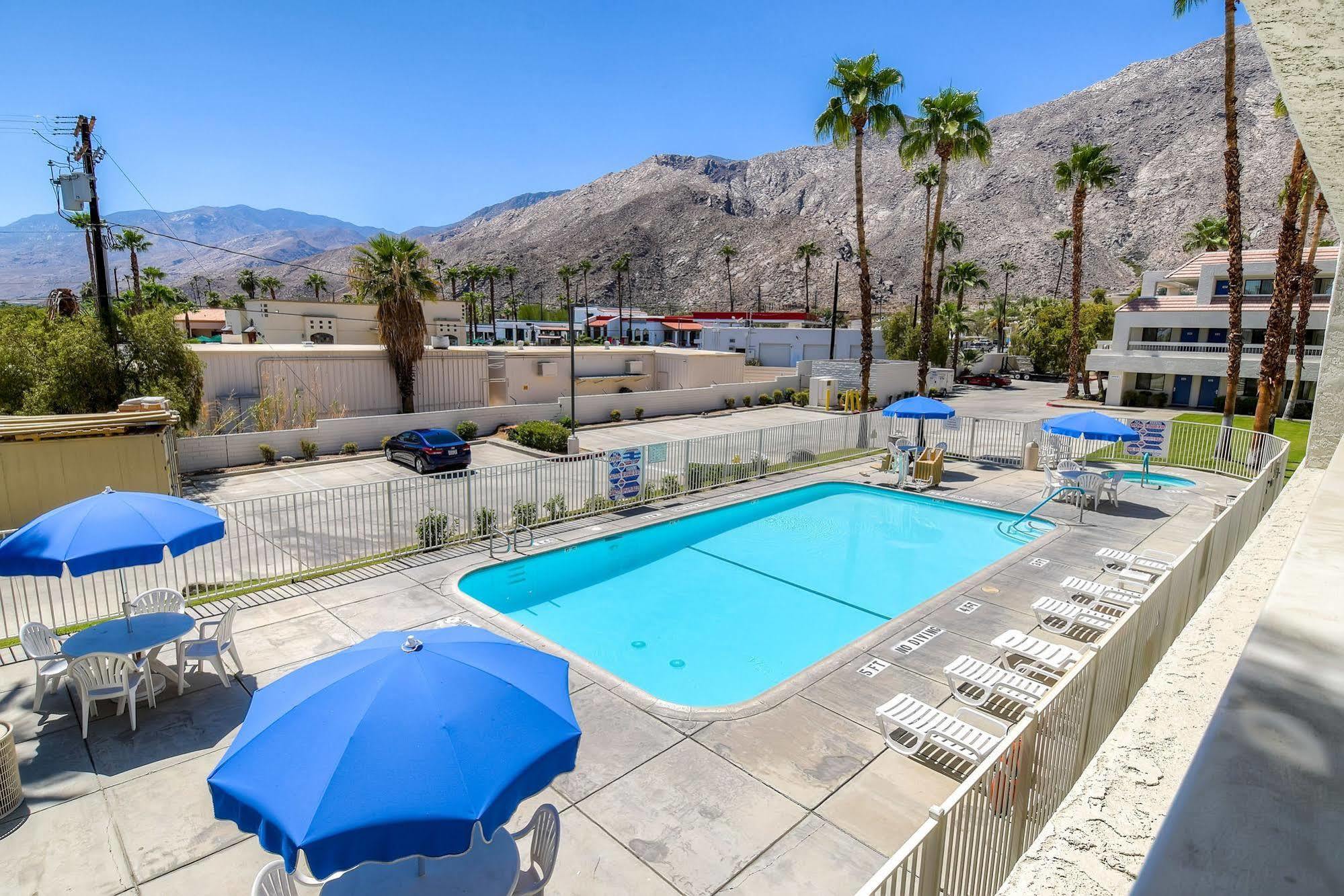 Motel 6-Palm Springs, Ca - Downtown Eksteriør billede